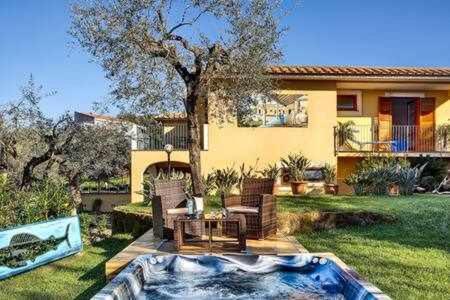 Gocce Villas - Villa Aurelia Una Casa In Collina Massa Lubrense Εξωτερικό φωτογραφία